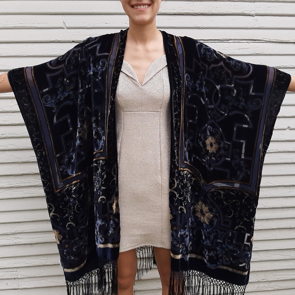 Gorgeous Velvet Burnout Kimono Shawl